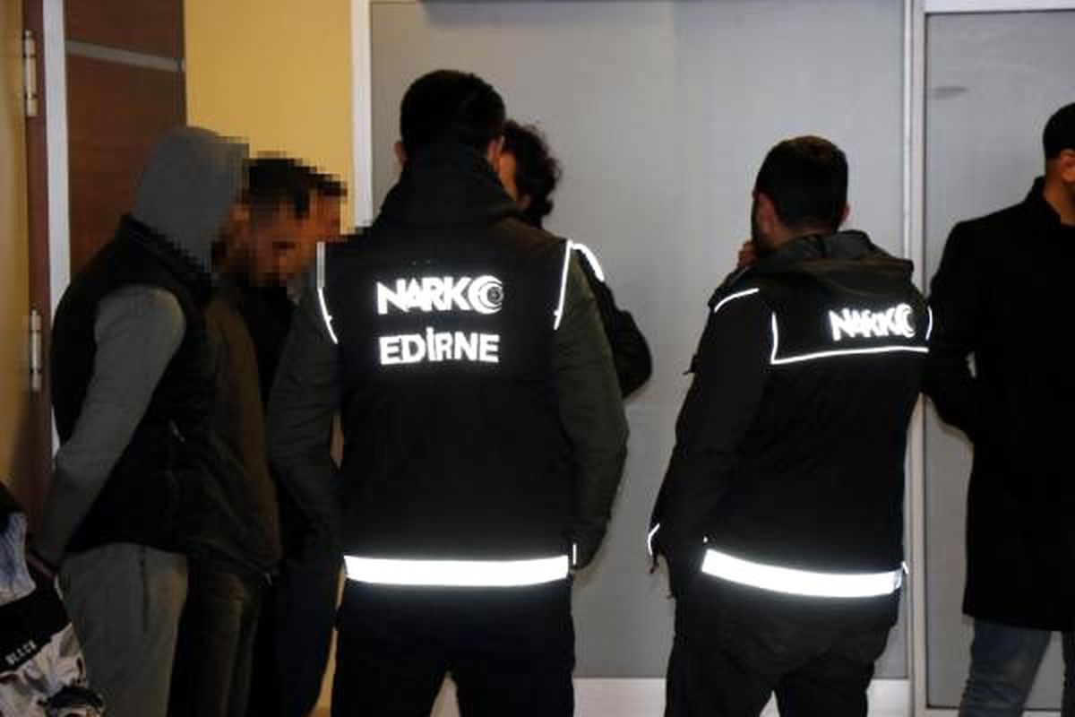Edirne\'de uyuşturucu operasyonu: 4 gözaltı
