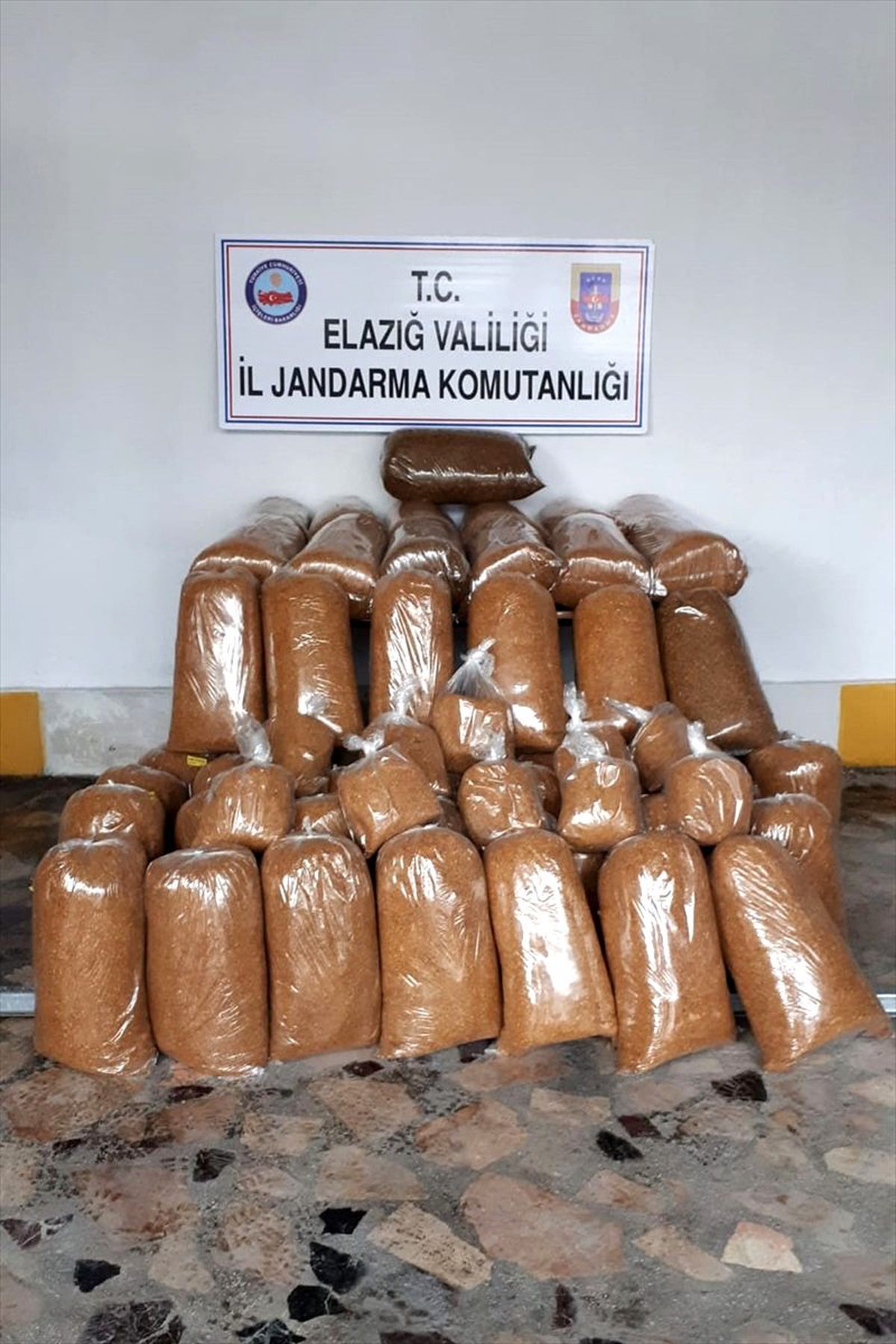 Elazığ\'da 328 kilogram kaçak tütün ele geçirildi