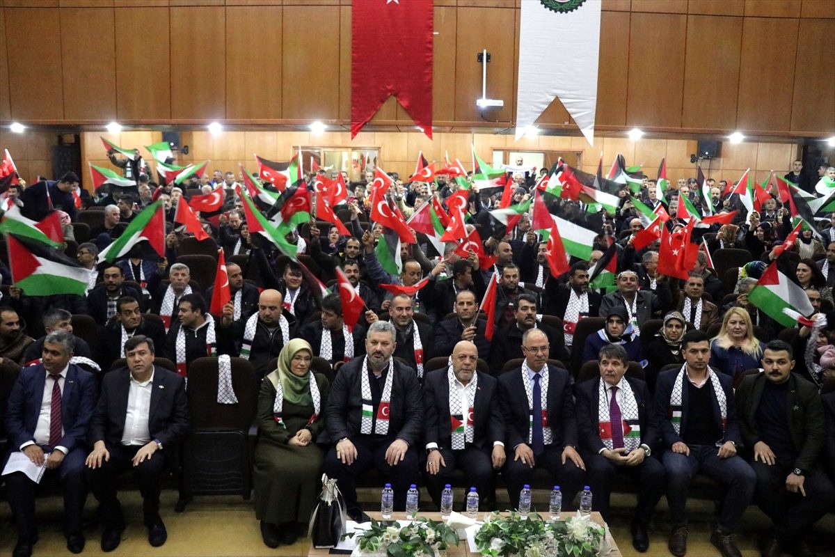 Hatay\'da "Kudüs İçin Ayaktayız, Filistin İçin Buradayız" programı