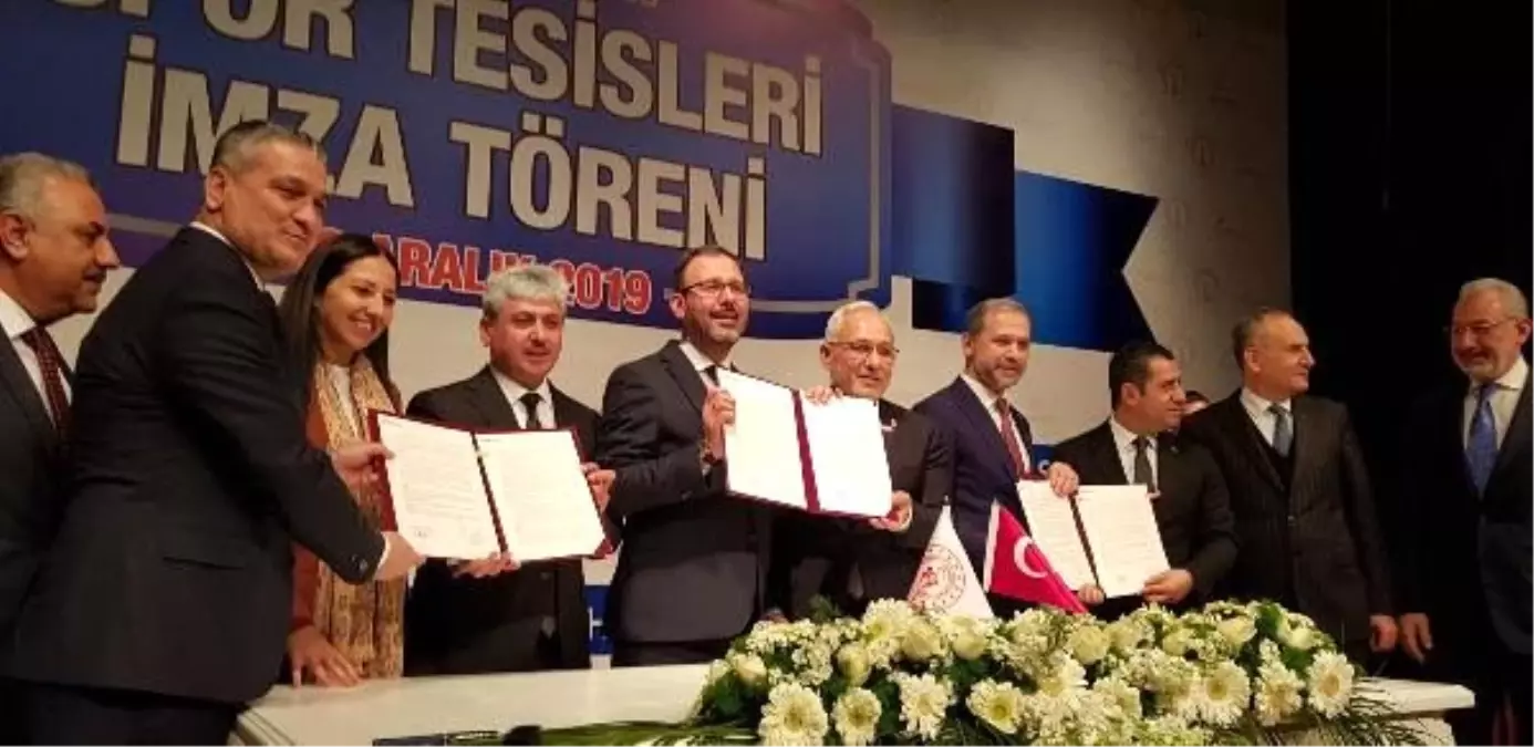 İskenderun\'a yaklaşık 100 milyon TL\'lik spor tesisi için imzalar atıldı