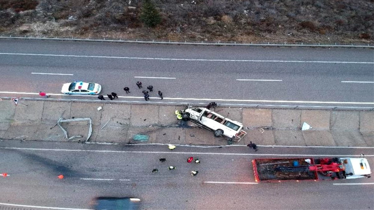 Isparta\'da yolcu midibüsü devrildi: 15 yaralı