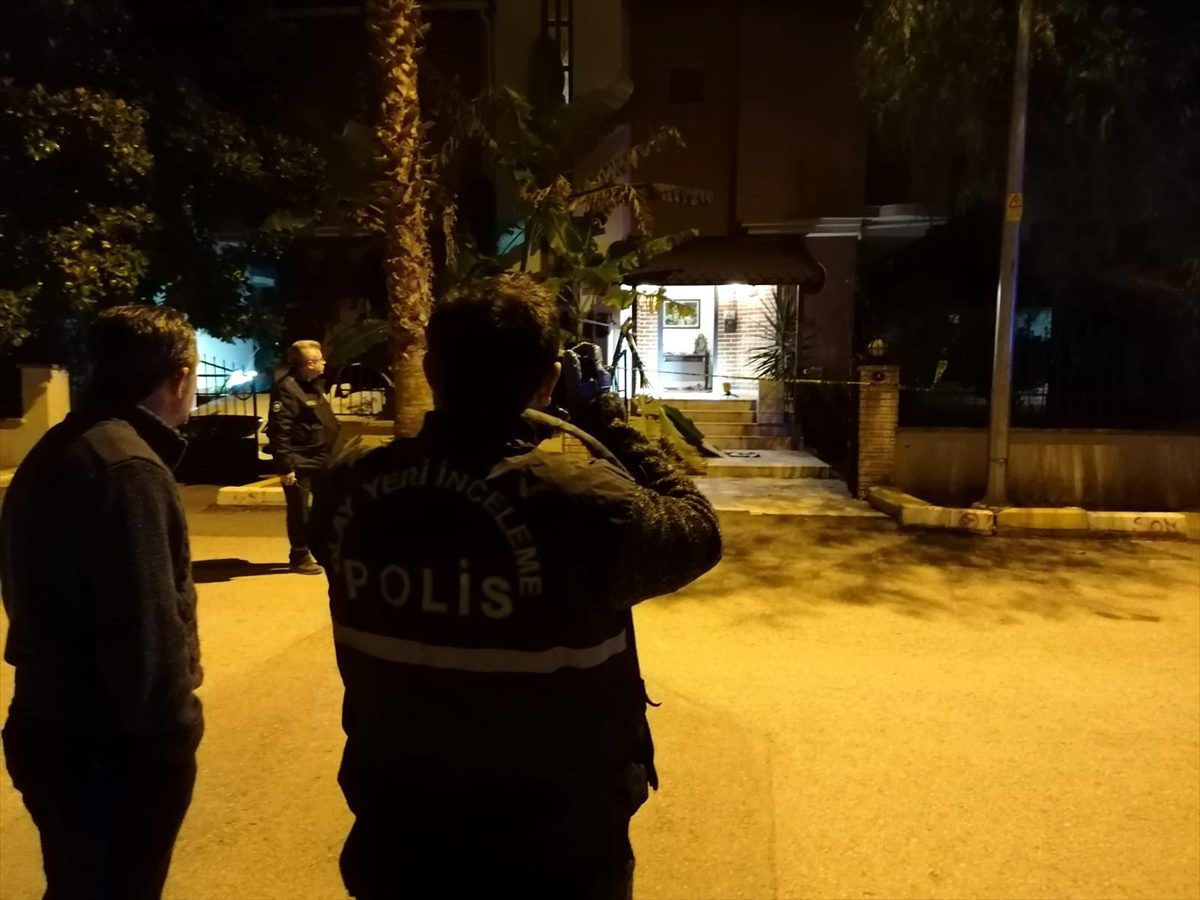 İzmir\'de peş peşe 2 cinayet