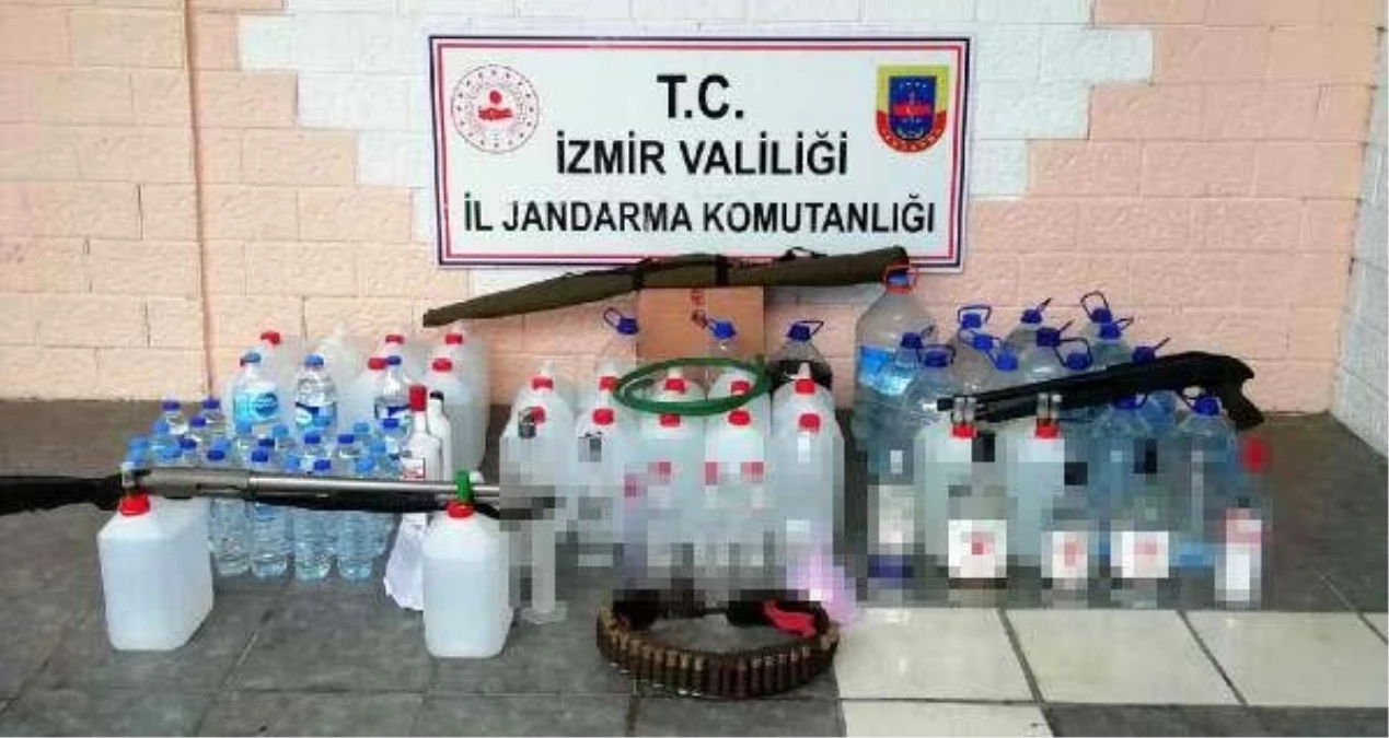 İzmir\'de sahte içki operasyonu: 5 gözaltı