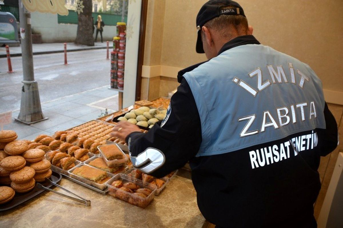 İzmit Belediyes\'nden yeni yıl öncesinde sıkı denetim