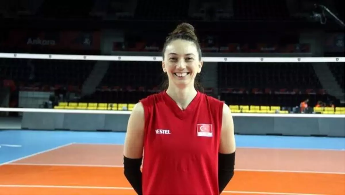 Milli voleybolcu Fatma Yıldırım: "Olimpiyat elemelerinin favorilerindeniz"