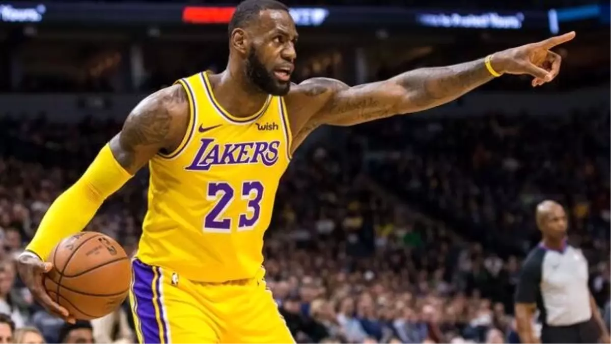 LeBron James tarihe geçti! 9\'ar bin asist ve ribaunt...