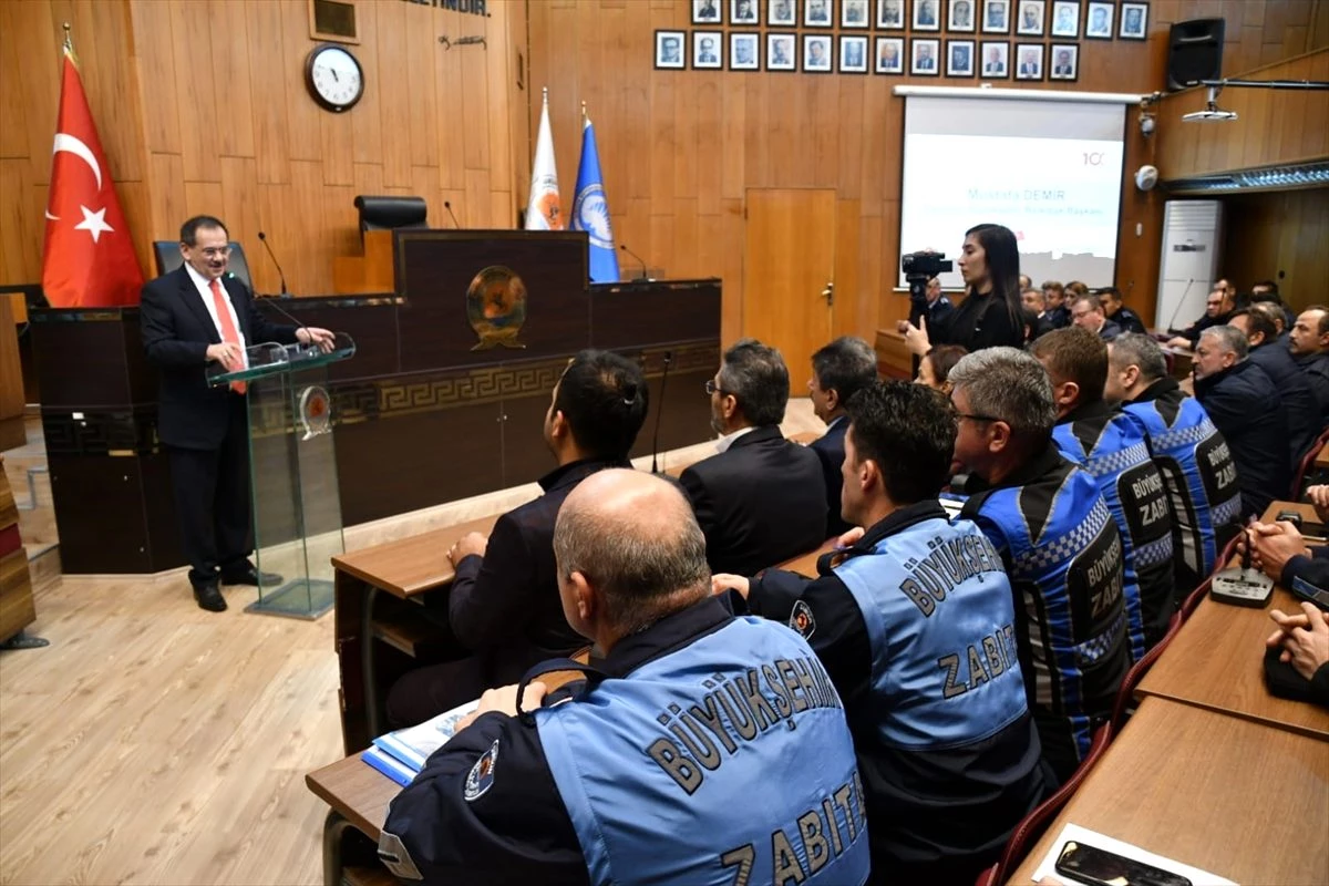 Samsun Büyükşehir Belediyesinden zabıtaya hizmet içi eğitim semineri