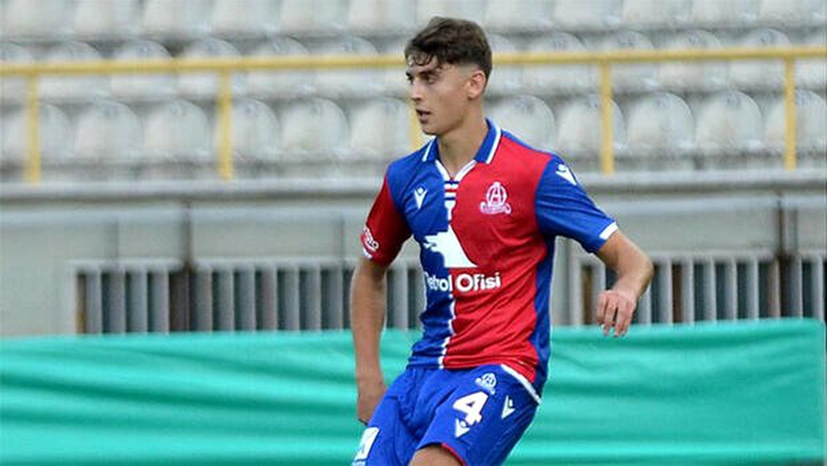 Altınordulu Ravil, Avrupa devlerinin göz hapsinde