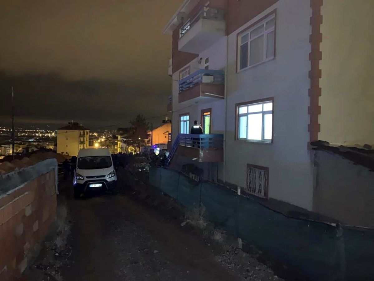 Ankara\'da dehşet: Bebeğinin yanında öldürülmüş olarak bulundu