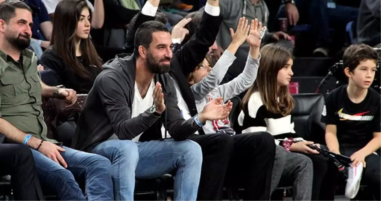 Arda Turan Galatasaray\'dan maç başına 25 bin euro kazanacak