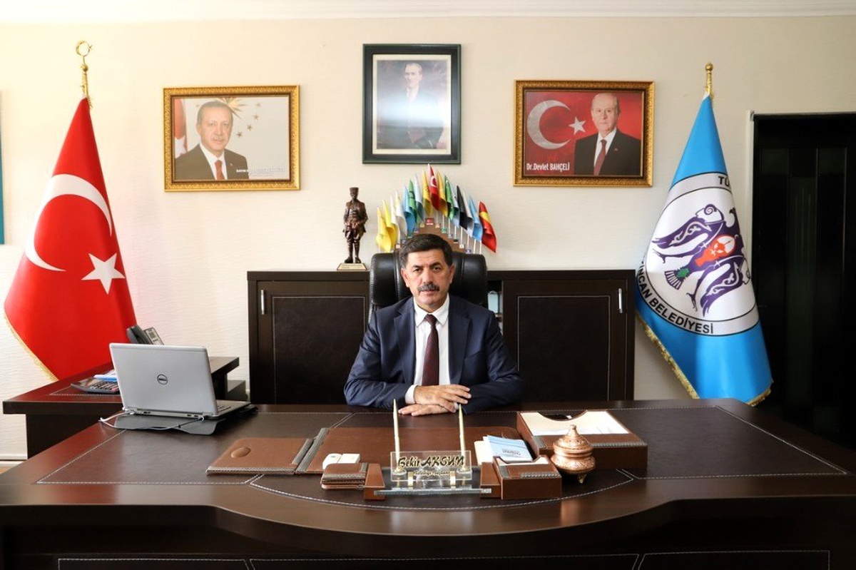 Başkan Aksun: "İnşallah milletimiz ve tüm İslam âlemi 2020 yılında daha güzel günler ve daha mutlu...