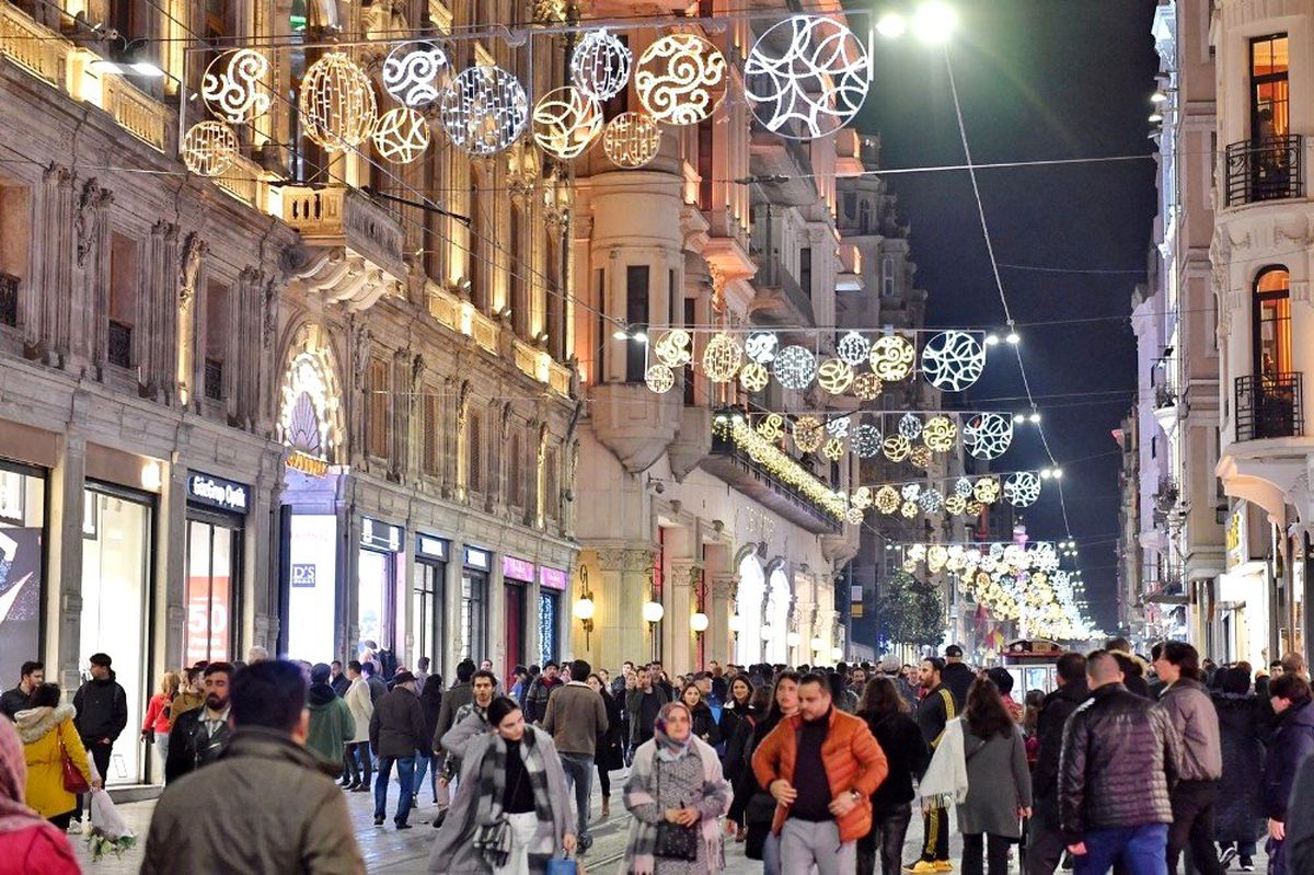 Beyoğlu Belediyesi\'nden yılbaşı seferberliği