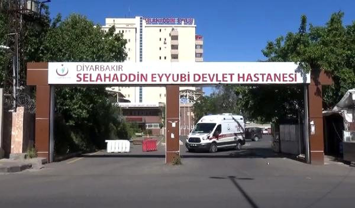 Diyarbakır\'da silahlı kavga: 2 kardeş yaralandı