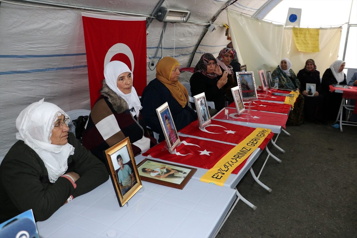 Emine Erdoğan\'ın ziyareti Diyarbakır annelerini sevindirdi