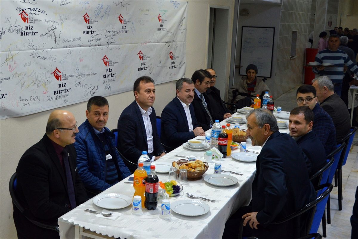 Havza Huzurevi\'nde yeni yıl kutlaması