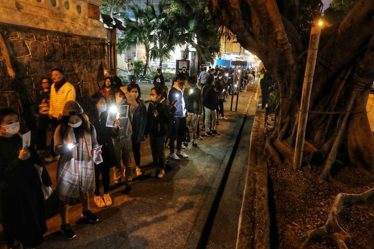 Hong Kong yeni yıla protestolarla giriyor