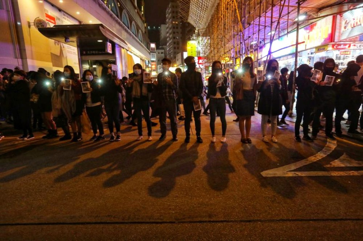 Hong Kong yeni yıla protestolarla giriyor