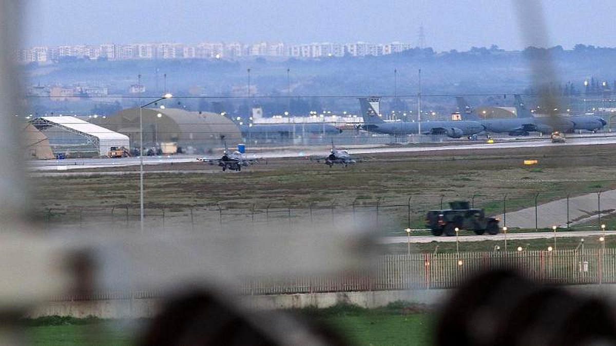 İncirlik\'teki 50 nükleer başlık İtalya\'ya mı taşınacak?