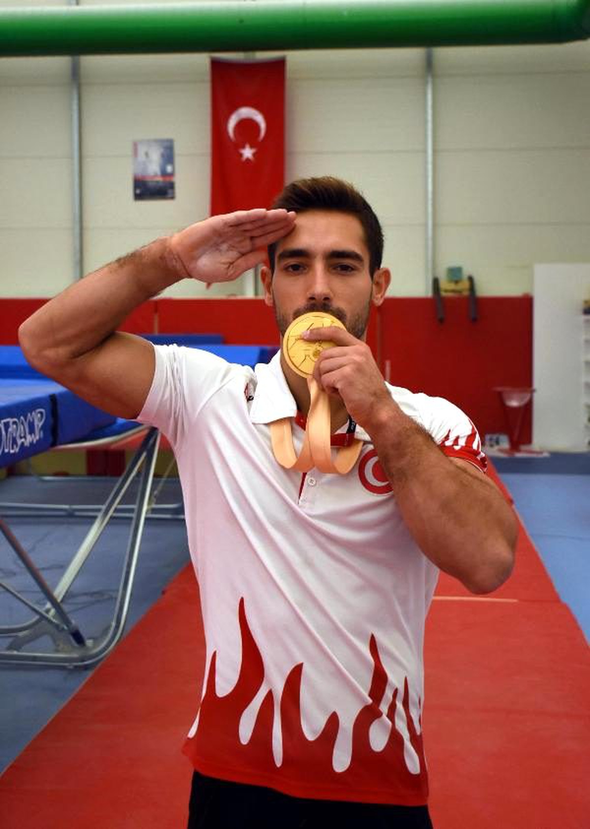 İzmirli sporcular 2019\'da madalyalara ambargo koydu
