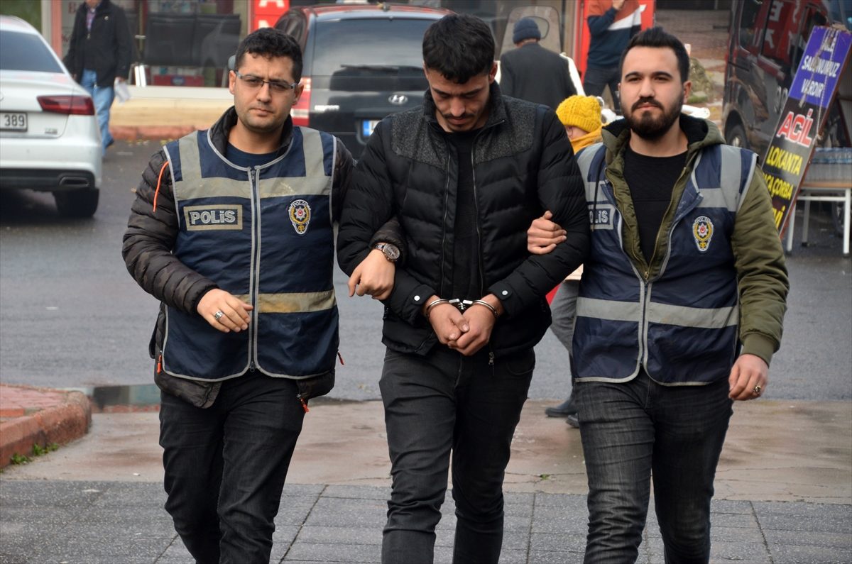 Kahramanmaraş\'ta asma kilit hırsızı tutuklandı