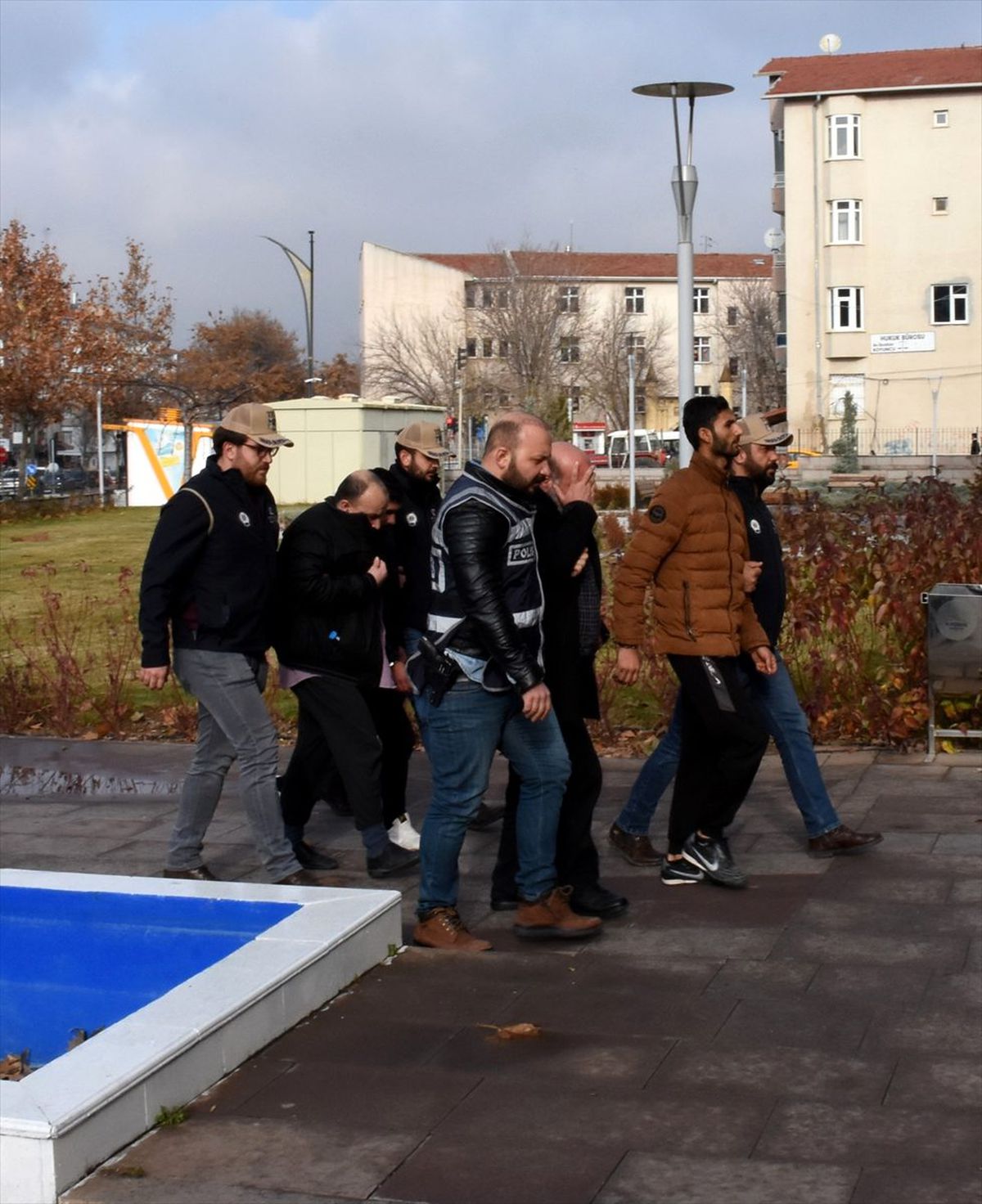 Kırşehir\'de DEAŞ\'a yönelik operasyonda 5 şüpheli tutuklandı