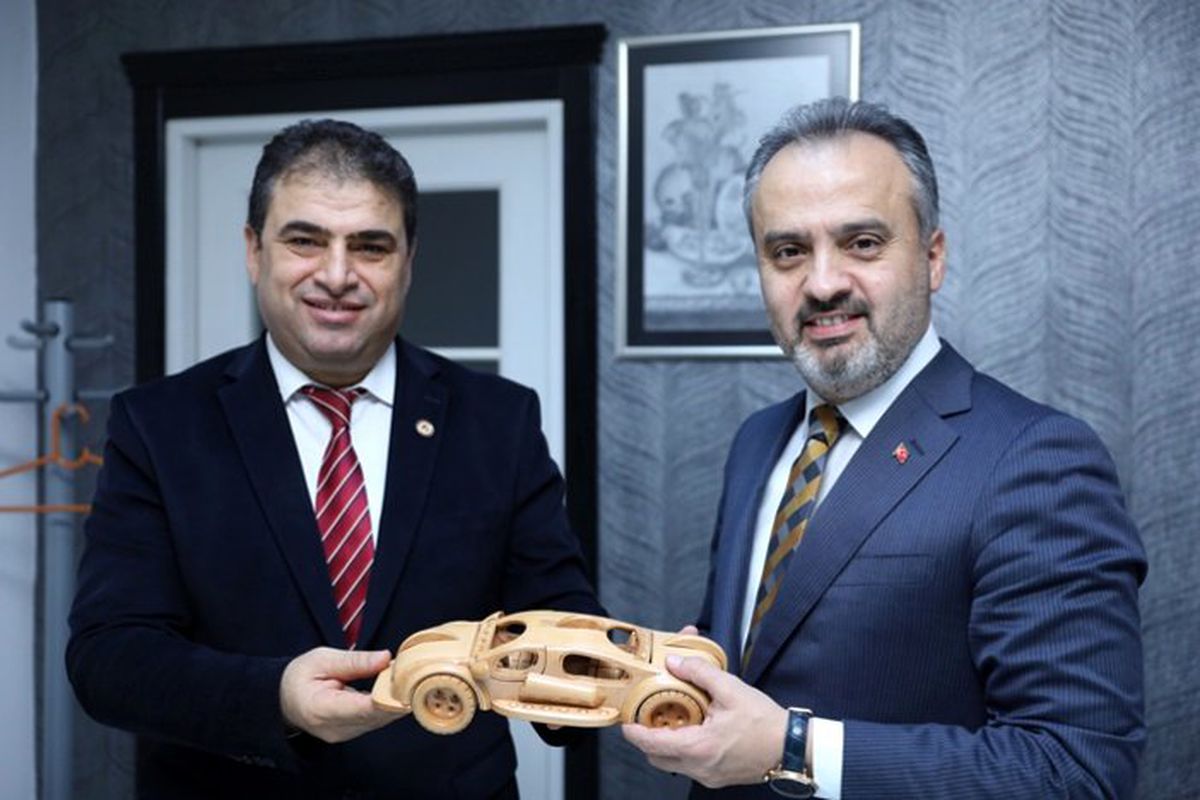 Mahkumlar üretiyor, çocuklar seviniyor