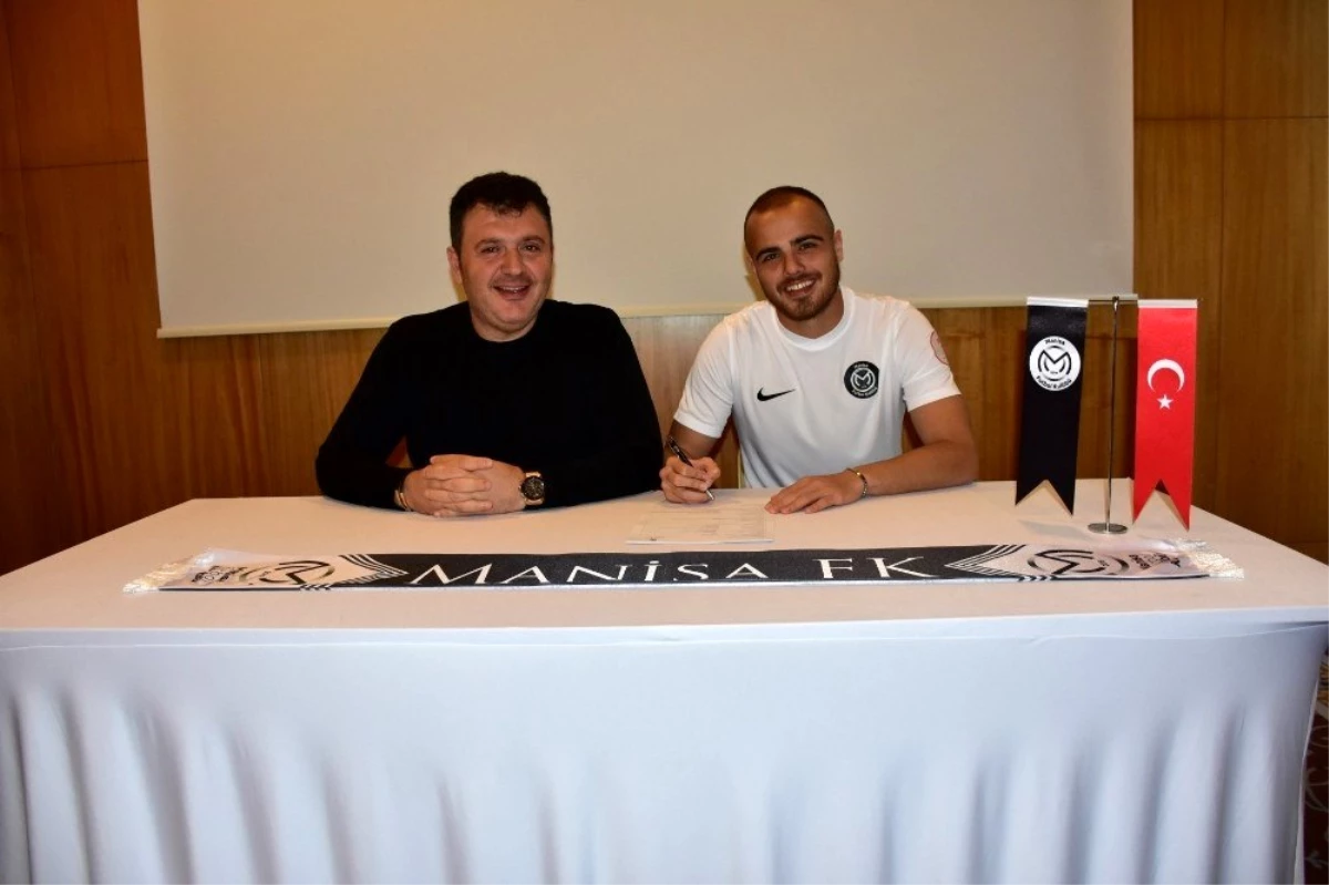 Manisa FK, Orhan Aktaş ile 1,5 yıllık sözleşme imzaladı