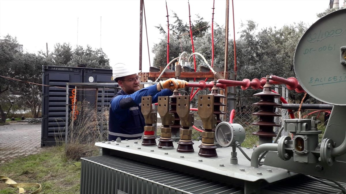 Marmara Adası sakinleri 53 saat sonra elektriğe kavuştu