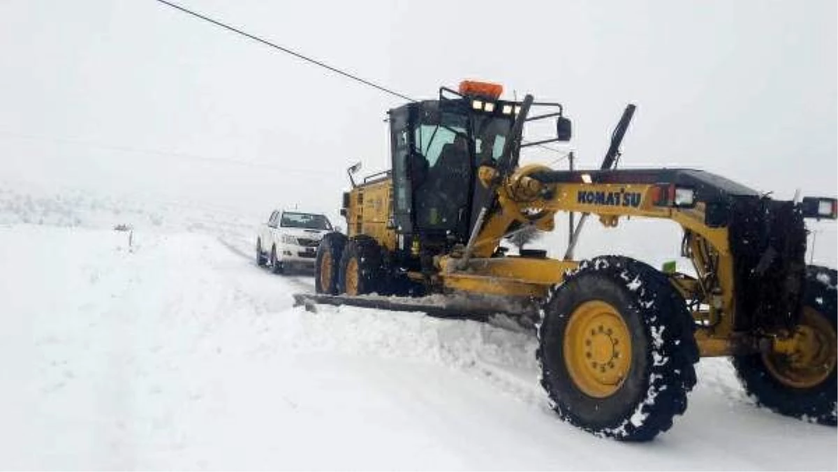 Mersin\'in yüksek kesimlerinde karla mücadele