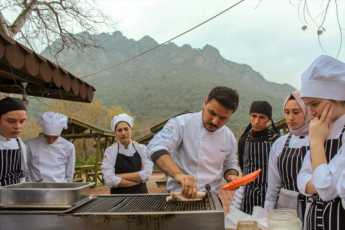 Öğrenciler gastronomiyi tarihi konakta öğrenecek