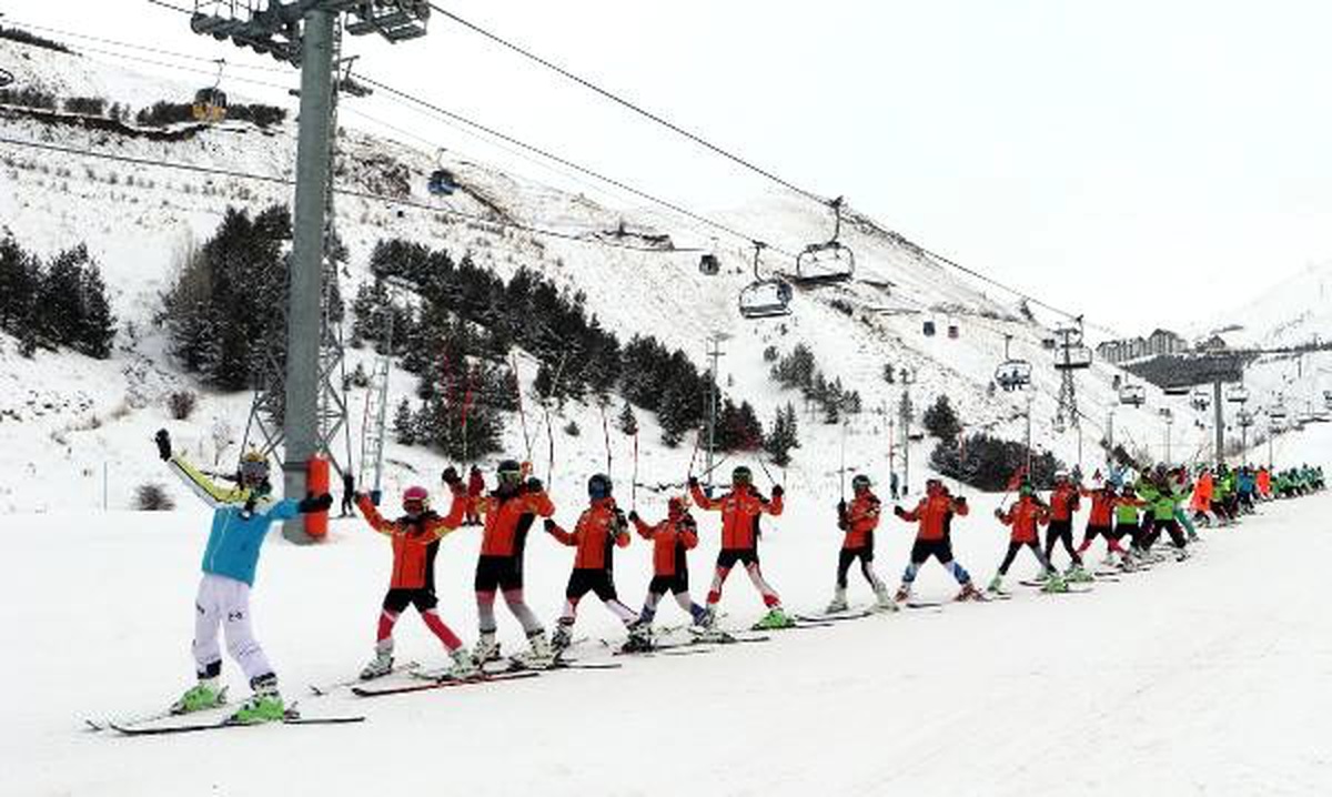 Palandöken\'de \'madalya makinesi sporcular\' yetiştiriyorlar