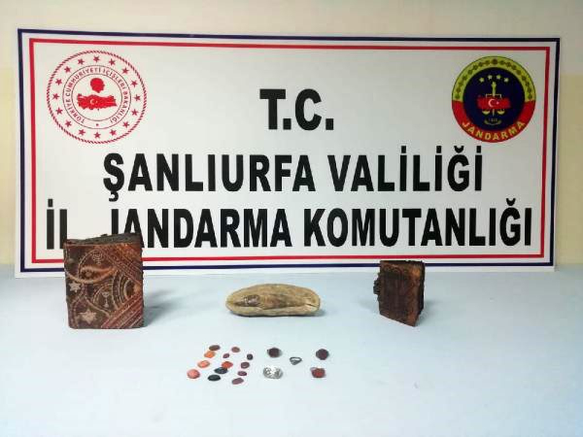 Tarihi eser kaçakçılarına operasyon: 3 gözaltı
