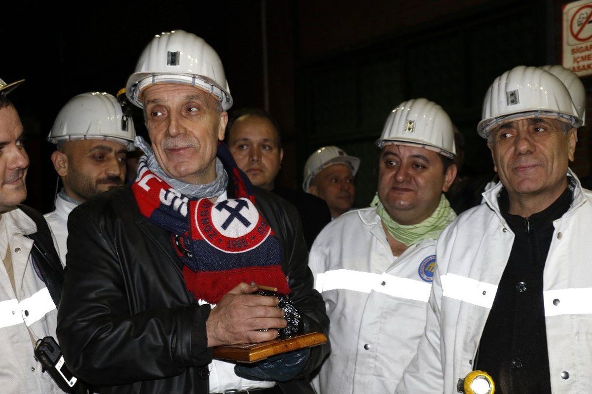 Türk İş Genel Başkanı Atalay, yerin -560 metre altına indi