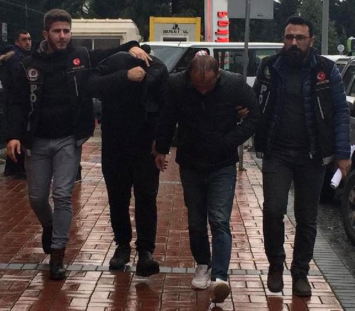 Uyuşturucu alıp satmak için banka kredisi çekmişler (2)