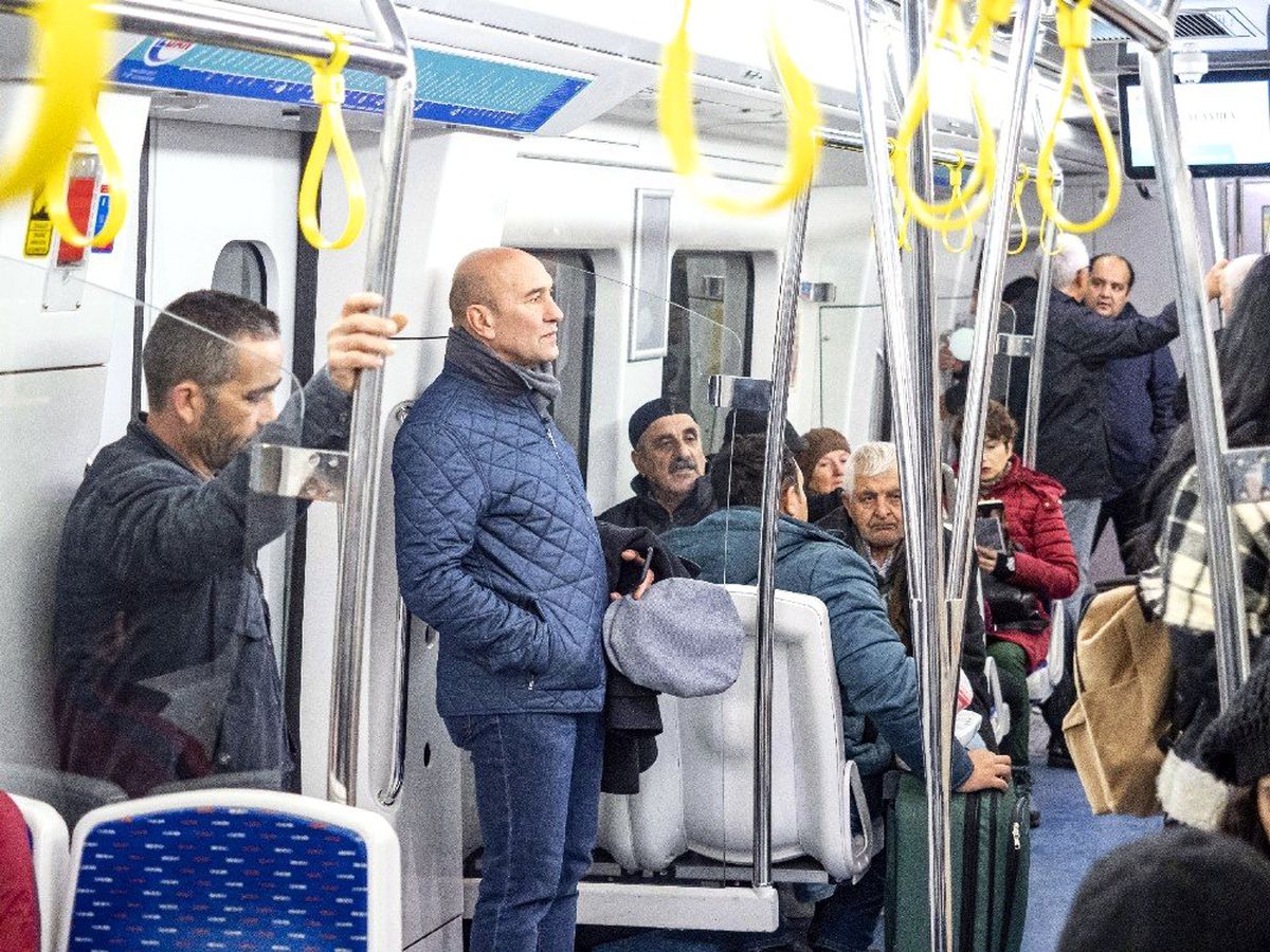 Vapura binen 18 milyonuncu yolcuya ve 1 milyonuncu sürücüye çiçek