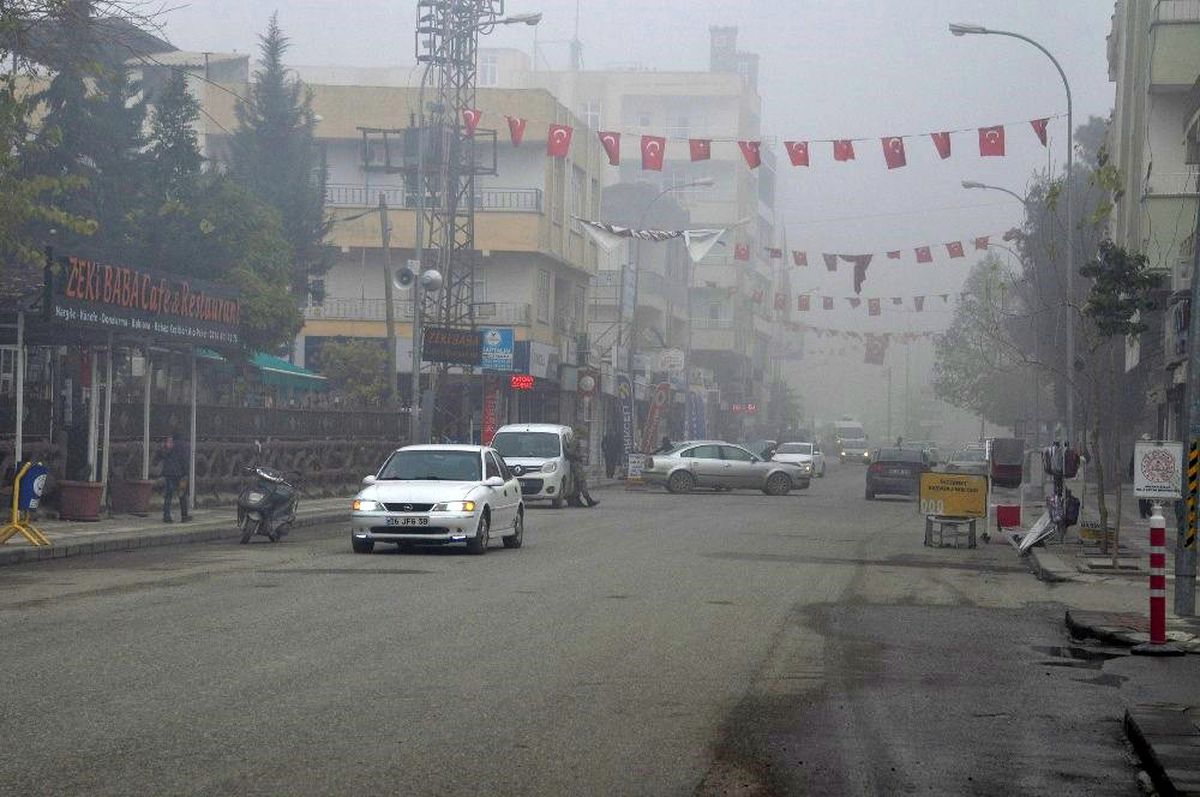 Akçakale yeni yıla sisle uyandı