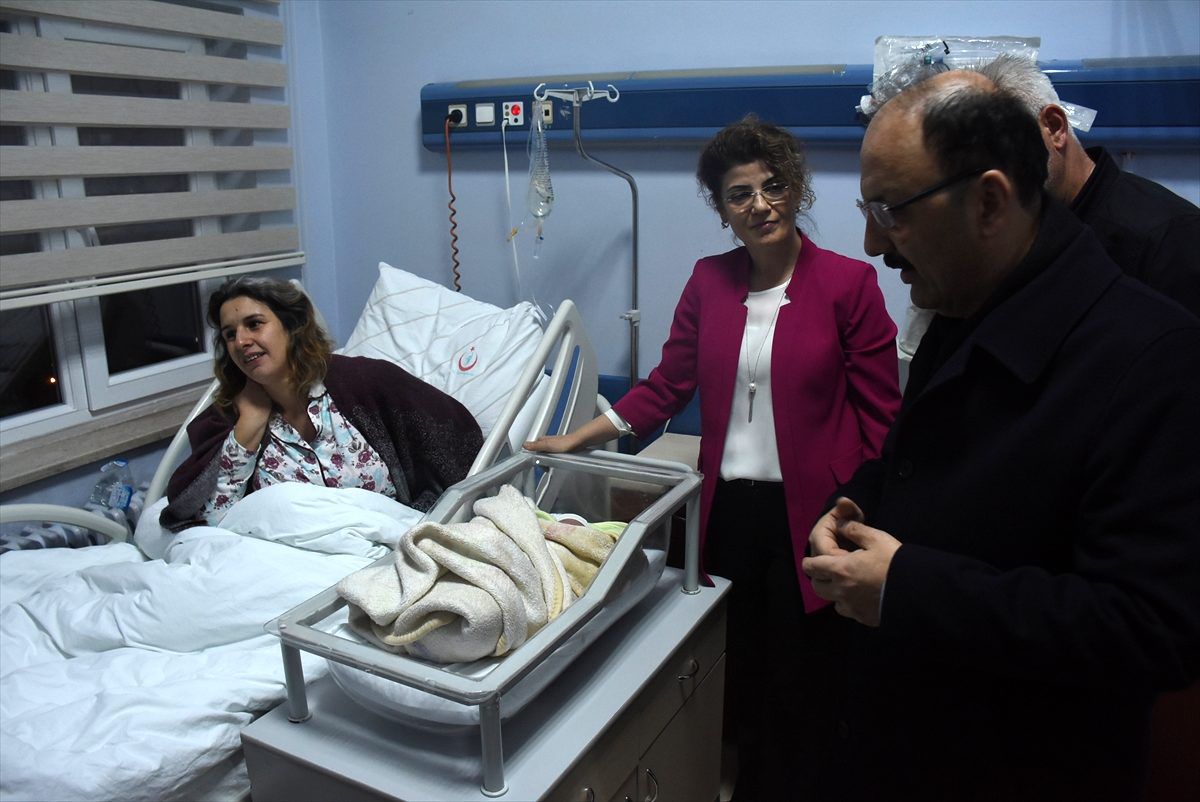 Bartın\'da yılın ilk bebeği doğdu