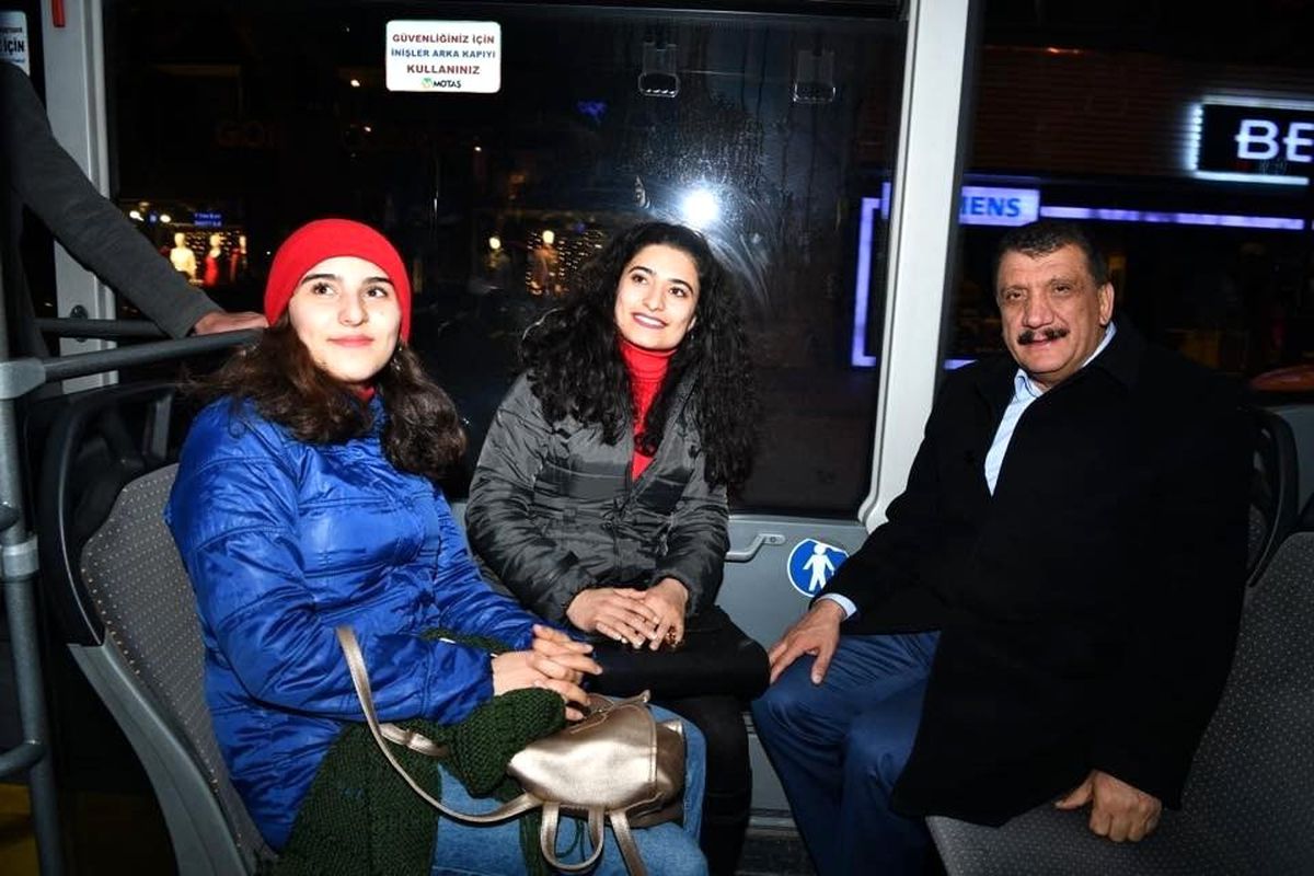 Başkan Gürkan 2019\'u hemşehrileri ile uğurladı