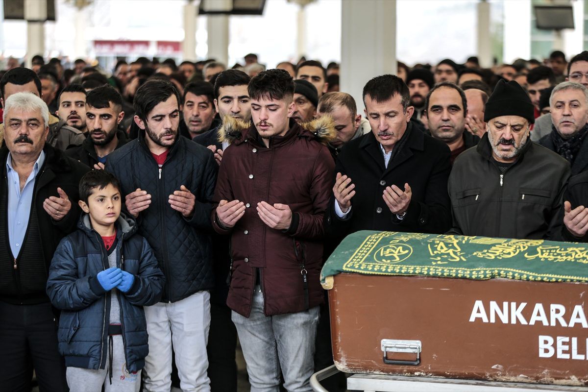 Başkentteki yangında hayatını kaybeden Seyfi Güngör\'ün cenazesi defnedildi