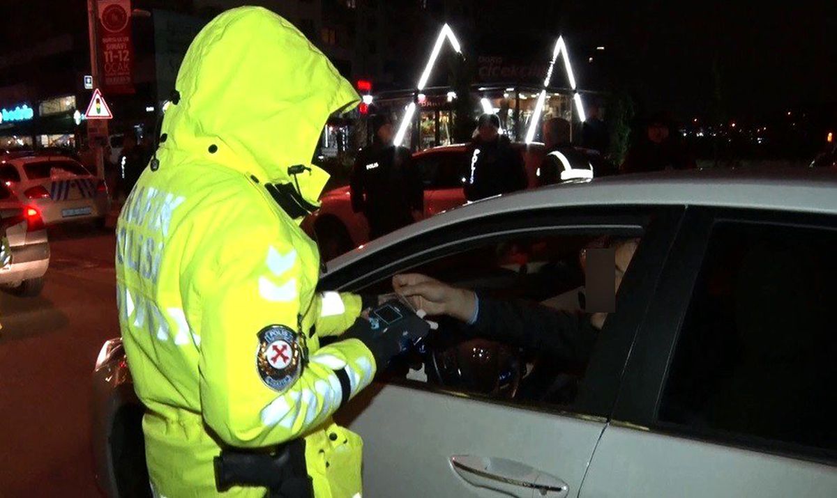 Bursa polisinin yılbaşı mesaisi