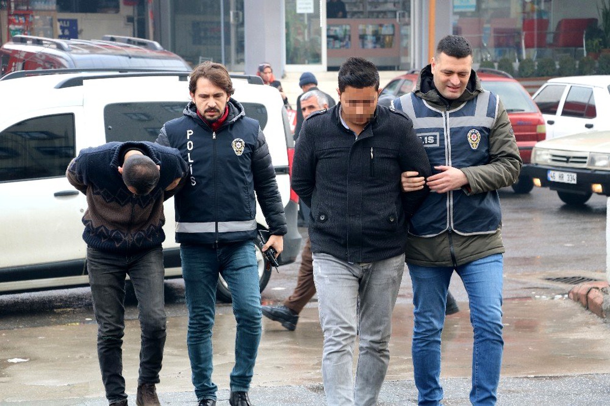 Çaldığı otomobilin motorunu kendi aracına taktı