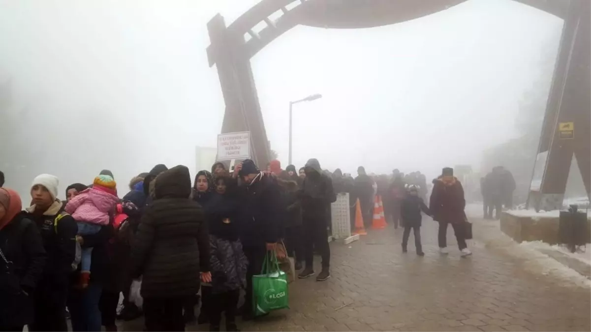 Denizli\'de vatandaşlar Teleferik ve Bağbaşı Yaylası\'na akın etti