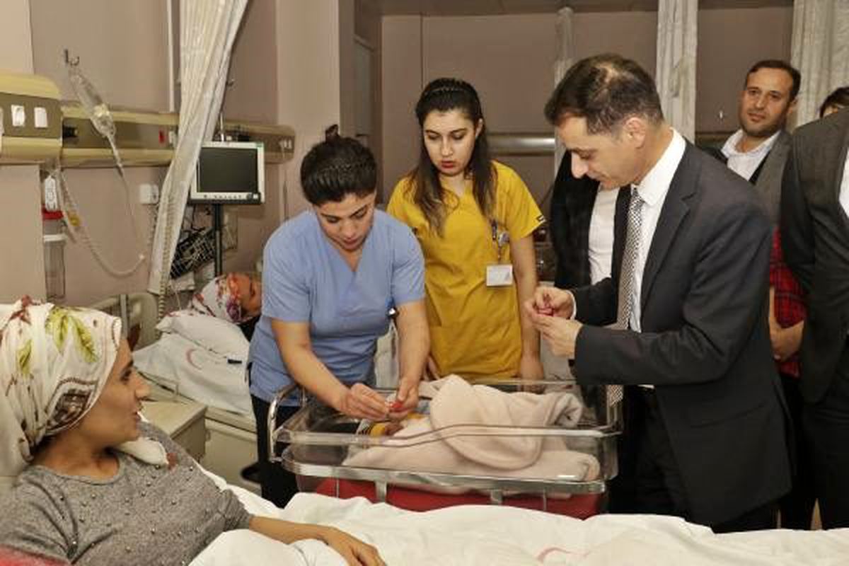 Diyarbakır\'da 2020\'nin 3 bebeği de erkek doğdu