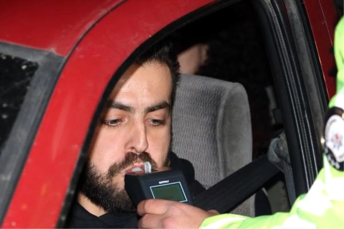 Ehliyetsiz ve alkollü sürücü, yılbaşı denetiminde yakalandı