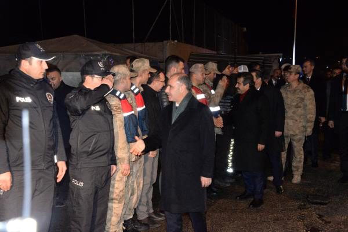 Emniyet Genel Müdürü Aktaş, yeni yıla polislerle girdi