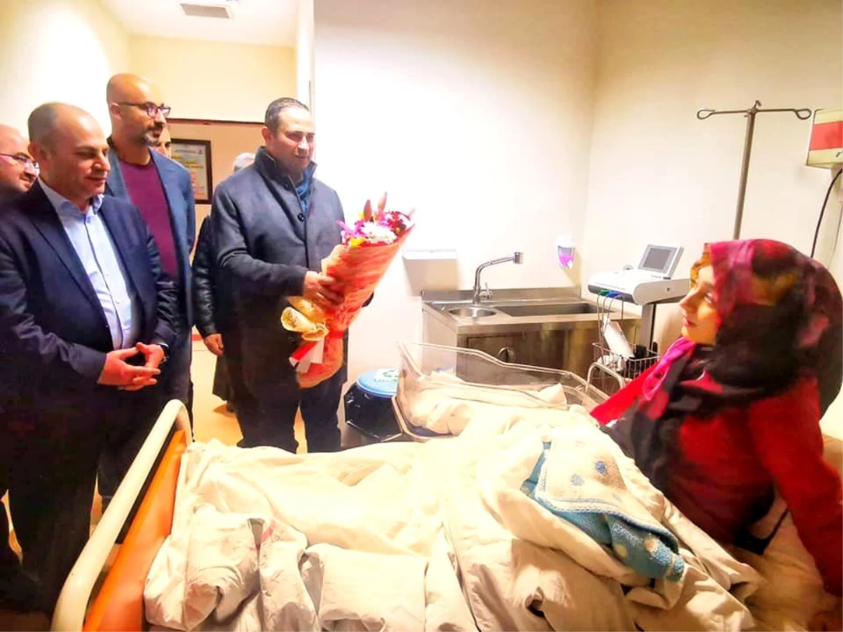 Erzincan\'da 2020\'nin ilk bebeği "Asım" oldu