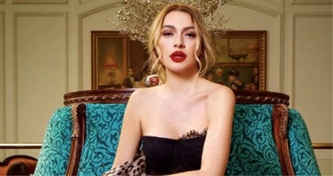 Hadise, konserinde giydiği elbiseyle nefes kesti