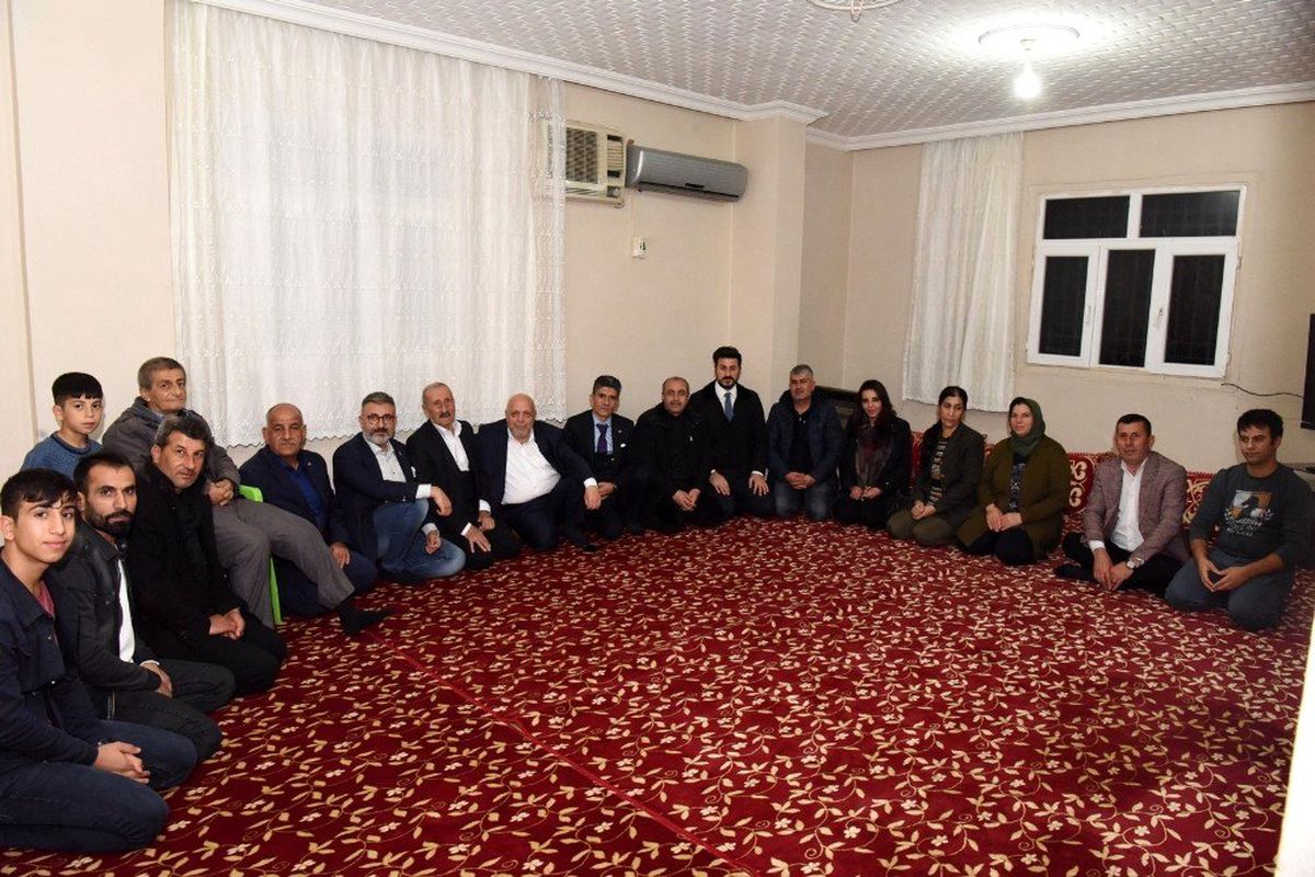 Hak-İş Genel Başkanı Arslan yeni yılı Silopi\'de işten atılan işçilerle birlikte karşıladı