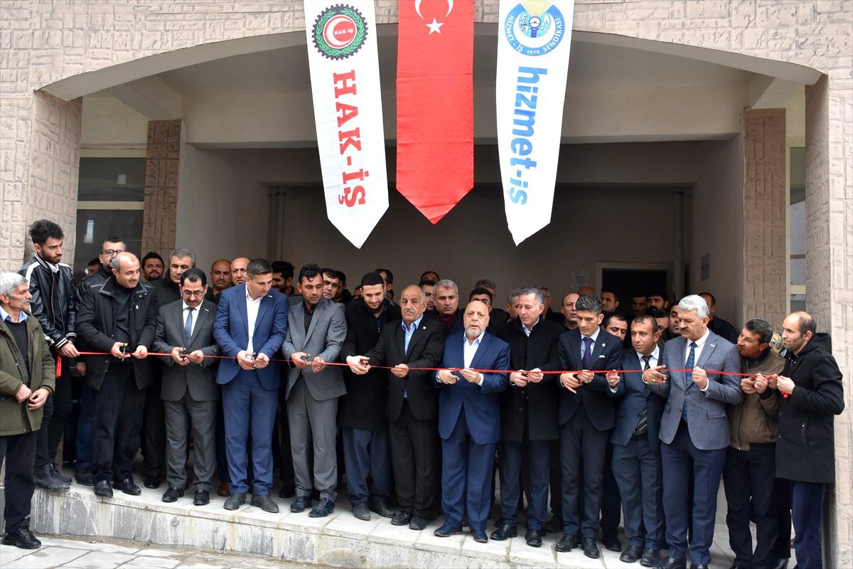 Hak-İş Genel Başkanı Mahmut Arslan\'dan teröre karşı birlik ve beraberlik mesajı Açıklaması