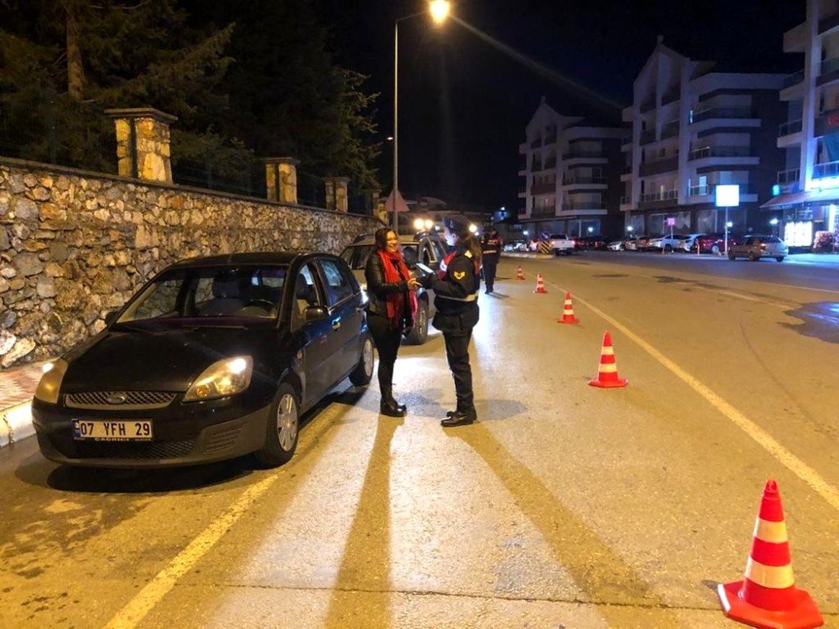 Kaş\'ta jandarmadan yılbaşı denetimi